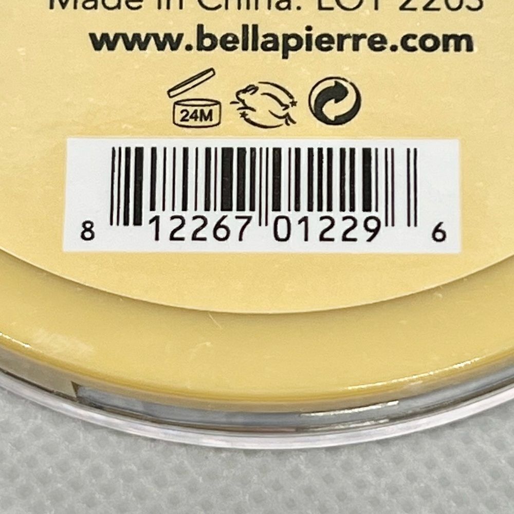Bellapierre Cosmetics Pressed Banana Setting Powder LIGHT, Full Size, New - Picture 4 of 6